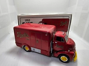 First Gear - 1952 GMC Insulated Van Stroh's Beer Truck Maßstab 1:34 - Bild 1 von 10