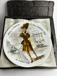 VTG Henri D'Arceau Limoges France Collector Limited Edition Helene COA Included - Picture 1 of 5