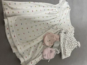 Pacchetto vestiti bambina neonato - 3 mesi, cappelli nuovi antigraffio guanti nuovo Gap Dress - Foto 1 di 8