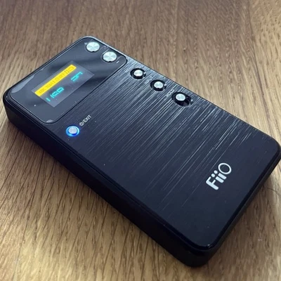 FiiO E17 Alpen Portable Headphone Amplifier USB DAC - Image 1 of 4