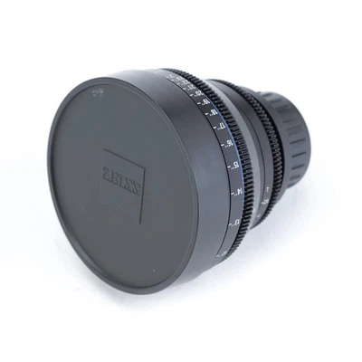 Lente de montaje en bayoneta Zeiss Compact Prime CP.2 21 mm f/2,9 T* (pies) PL SKU#1925859 Foto 1 de 4