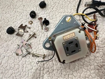 JVC L-A21 Turntable Replacement Motor, Power Cord and Hardware - Image 1 of 4