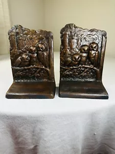 Vintage Weidlich Brothers Bookends Wise Old Owls Medieval Castle Gothic Pair 645 - Picture 1 of 10