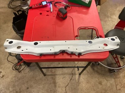 Toyota Camry 2007-2011 sedán soporte central barra de amarre superior travesaño blanco 040 Foto 1 de 4