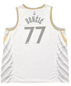 Luka Doncic Dallas Mavericks Signed Jersey Nike City Edition NWT Beckett LOA - Picture 1 of 6