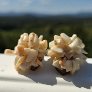 Vintage Angel Skin Coral Clip On Earrings 1" - Picture 1 of 8