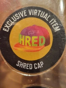 Roblox Celebrity Series 4 - Virtual item Code Only Shred Cap Sent Thru Messages - Bild 1 von 1