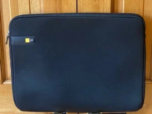 Case Logic 16" Foam Laptop Sleeve, Black (CSL LAPS 116) Pre Owned - Photo 1/2