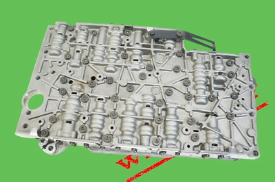 Cuerpo de válvula de transmisión Tronic Mercedes C250 E350 GLK350 7G TCM 2122700106 OEM Foto 1 de 4