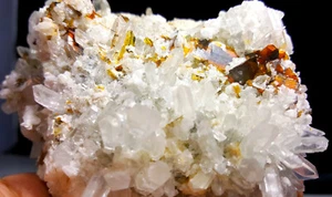 Seltener Brookit Kristall mit Quarz Präparat auf Matrix aus Pakistan 504 Gramm - Bild 1 von 11