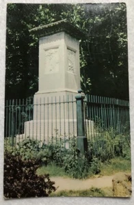 Daniel Boone's Grave, Frankfort, Kentucky Postcard (L1) - Imagen 1 de 2