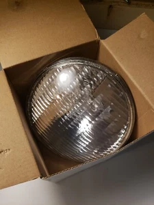 American DJ LL-300PAR56M 300 Watt Par 56 Medium Lamp New - Picture 1 of 7