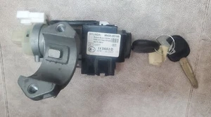 Hyundai Ignition Switch With Key CE 0682 - Picture 1 of 2