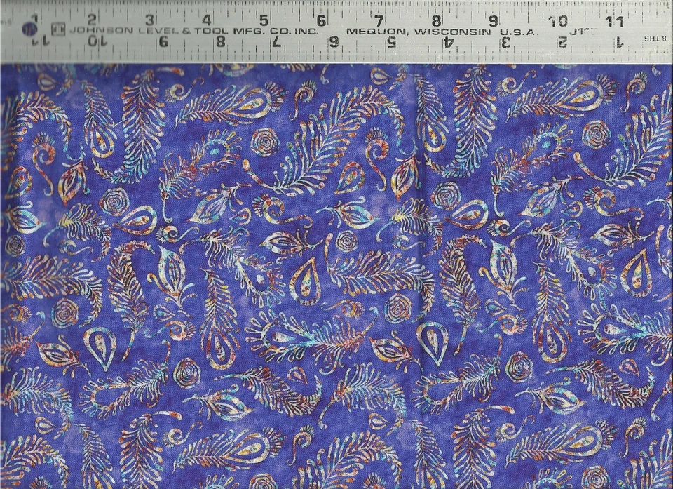 绗缝宝藏 ~ Botanica 紫色羽毛 ~ 100% 棉被子织物 BTY — 第 1/1 张图片