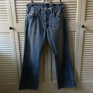 Vintage Diesel Jeans Wide Leg Bootcut Blue Denim Jeans Pants Made Italy Size 32 - Picture 1 of 11