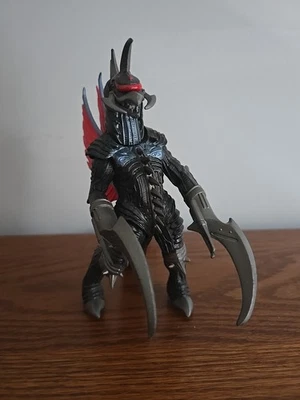 2020 Godzilla: Final Wars Gigan 7.5" Monster Action Figure TOHO Playmates - Image 1 of 4