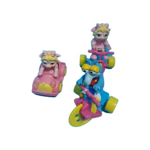 3 Vintage 1986 Muppet Babys McDonald’s Happy Meal Spielzeug Miss Piggy Fozzie Roller - Bild 1 von 7