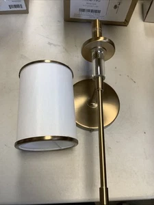Crystorama Lighting Fixture. Vibrant Gold. HAT-471-VG $150 - Picture 1 of 7
