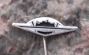 Vintage East German Wartburg DDR GDR  VEB Auto Car Manufacturer Logo Pin - Picture 1 of 2