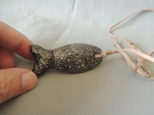 Necklace hand made carved fish - Picture 1 of 8
