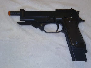 VINTAGE AIRSOFT KWC BERETTA M93 GUN GAS BLOW BACK USED PARTS ROBOCOP - Picture 1 of 5