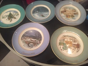 Country Christmas Sammelteller 1976-1980. Hergestellt von Wedgewood für Avon. - Bild 1 von 6