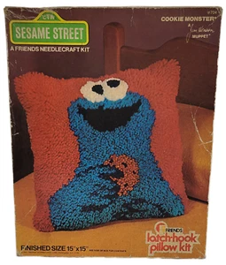 Friends 1977 Sesame Street Cookie Monster #704 Latchhook Pillow Kit (Half Done) - Picture 1 of 8
