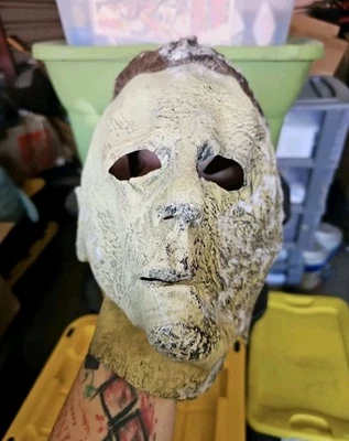 Trick or Treat Studios Halloween Ends Michael Myers Mask - CNMF106 - Image 1 of 4
