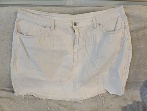 City Chic M Plus Size White Denim Skirt - Picture 1 of 11