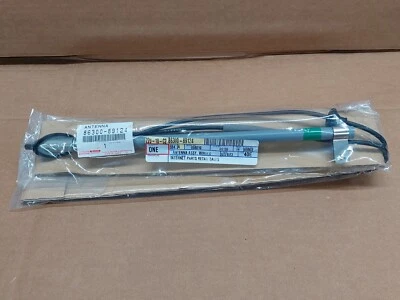 OEM TOYOTA 4RUNNER, PICKUP  MANUAL ANTENNA HOLDER 86300-89124  FITS 1989-1995 - Image 1 of 2