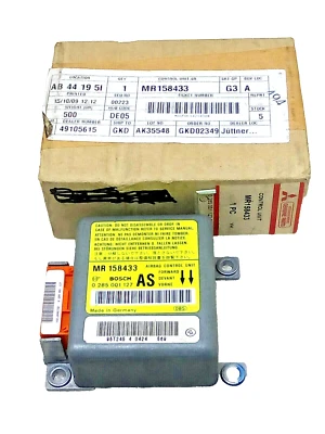 Genuine Mitsubishi Carisma DA Control Unit Airbag OE MR158433 New - Image 1 of 4