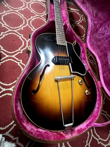 Excellent Condition 1956 Gibson es 225t V587I 4 Includes original Vintage Case - Picture 1 of 24