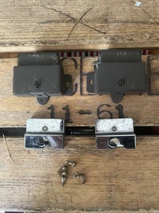 Kenwood Kd-2033 Plattenspieler Staubschutz Scharniere für Teile mit Madenschraube Original-Zubehör-Hersteller Japan - Bild 1 von 11