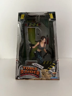 Figura de acción Tomb Raider Area 51 Lara Croft Playmates 72003 Eidos Core 1999 Foto 1 de 4