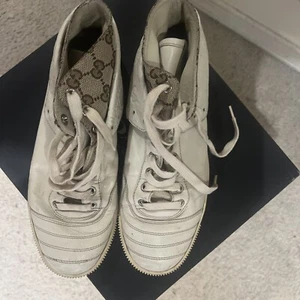 Gucci GG Turnschuhe Damen authentisches Monogramm Logo Vintage hohes Oberteil Größe 37 1/2 - Bild 1 von 4