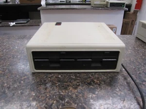 DEC Digital RX 180 AB Floppy disk enclosure with 2x 5.25" floppy drives - GW31 - Picture 1 of 7