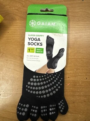 GAIAM Yoga Socks Black and Gray Super Grippy All Grip No Slip Size: S/M New - Image 1 of 4