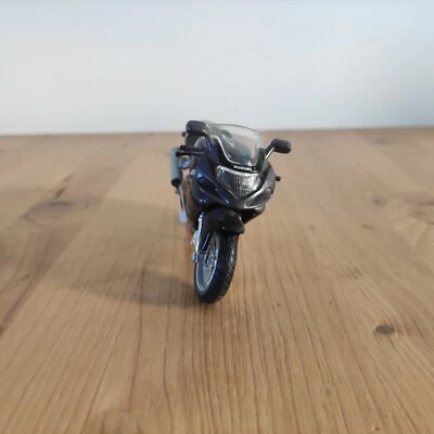 Modellino Moto Maisto Suzuki GSX-R1000  1/18 - Immagine 1 di 3