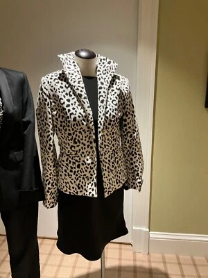 Neiman Marcus Exclusive black and white leopard print soft blazer design small - Image 1 of 4