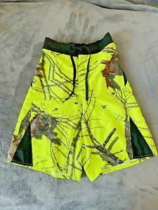 Pantaloncini mimetici uomo Mossy Oak Russell taglia small tasca posteriore verde brillante - Foto 1 di 9