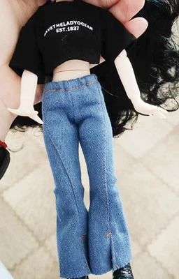Set Fly Split Hem Flare Leg Jeans for Neo Blythe Doll + Drop Shoulder Black Top - Image 1 of 4