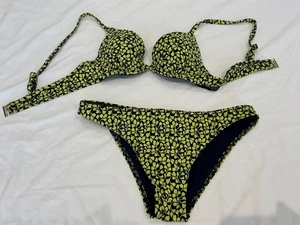 M&S Bikini Set in Navy Mix - Top Size 34A Bottoms Size 10 - Excellent condition  - Picture 1 of 3
