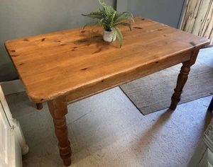 Small Pine Farmhouse Table - Picture 1 of 3