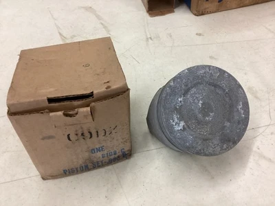 Nuevo de Lote Antiguo Ford Mustang Falcon Fairlane Ranchero Pistón C9DZ-6108-C .003 OS Foto 1 de 4