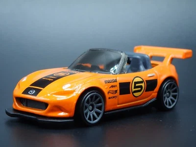 2015-2025 Mazda MX5 Miata Convertibile ND 1:64 Scala Diorama Modellino - Immagine 1 di 4