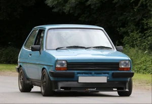 FORD FIESTA MK1 RS XR2 KAMEI ALERÓN DELANTERO LABIO CENEFA - Imagen 1 de 7