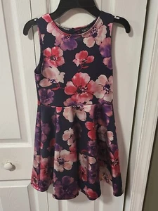 2 Tweens Floral Girls Dress Size S-M - Picture 1 of 2