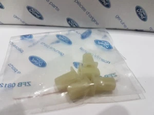 Genuine Ford Sierra RS Cosworth 3DR RS500 Arch Fitting Clip Kit - Picture 1 of 6