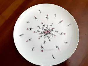 Vintage 1950s Harmony House Rosebud 7¾" side plate - Picture 1 of 4