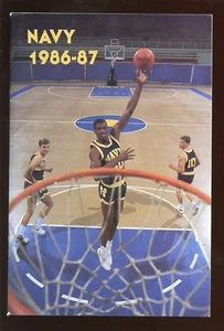 1986/1987 NCAA Basketball Navy Media Guide With David Robinson EXMT+ - Picture 1 of 1